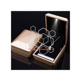 Diamond shape luxury necklace custom jewelry packaging boxes design