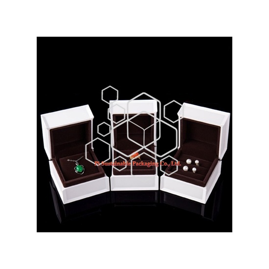 custom jewelry packaging